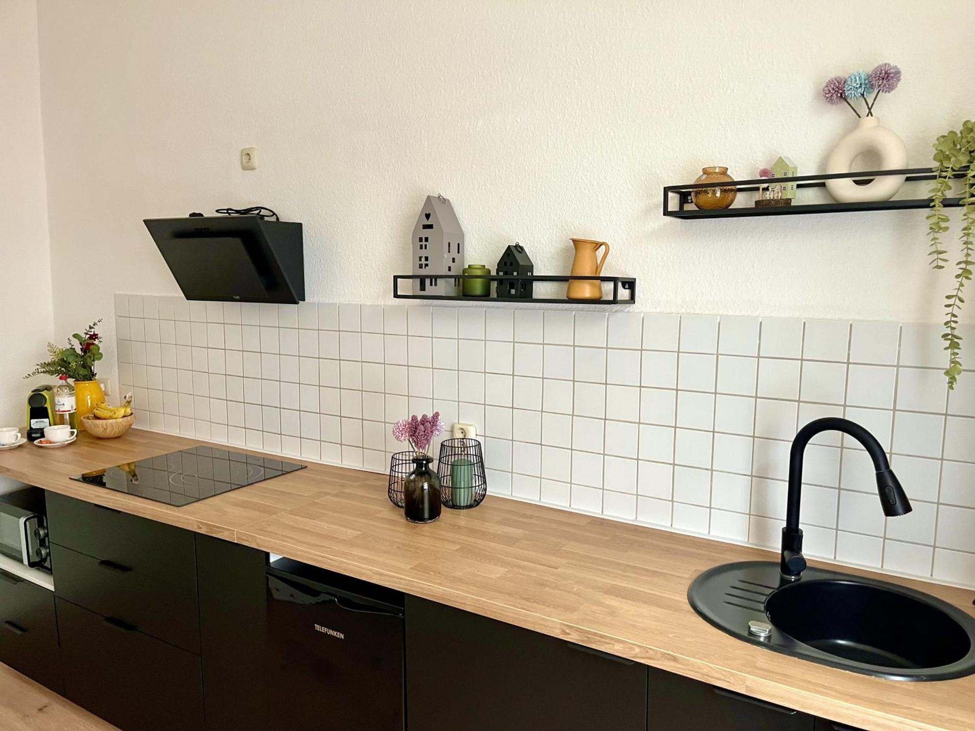 Endless: Studio Mit Netflix + Workstation Im Zentrum Schwerin  Exteriér fotografie